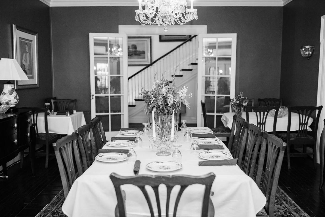 Benn Conger Inn Groton Extérieur photo