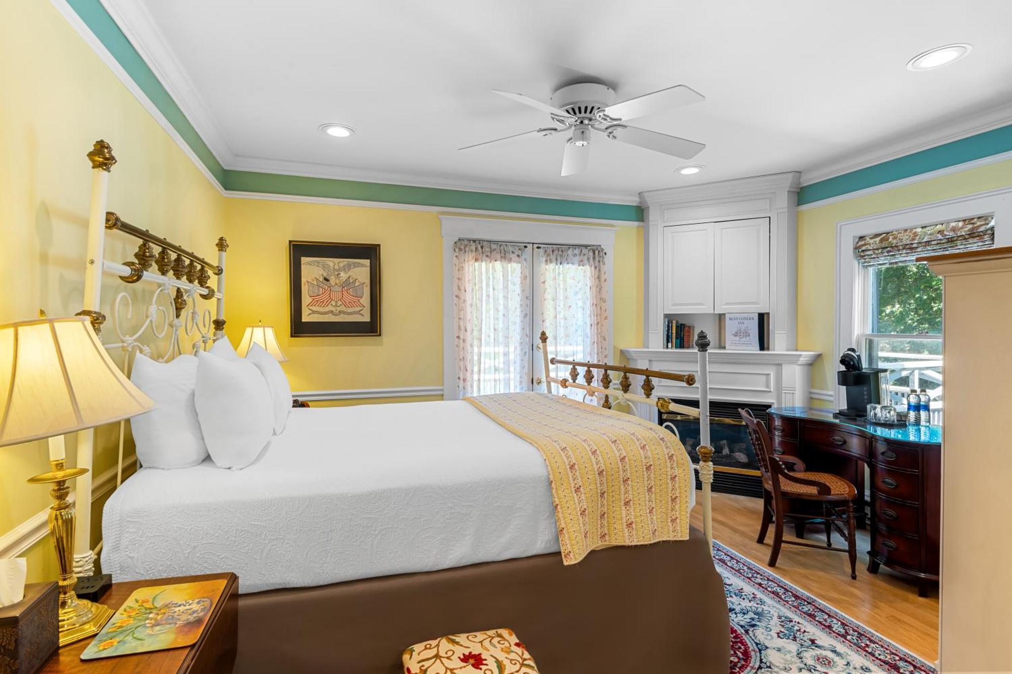 Benn Conger Inn Groton Extérieur photo